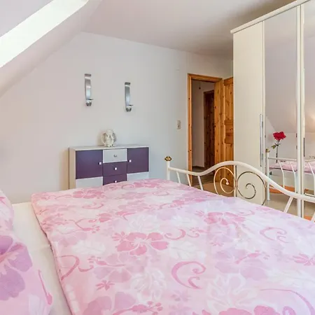 Apartamento Amazing In W/ Wifi And 2 Bedrooms